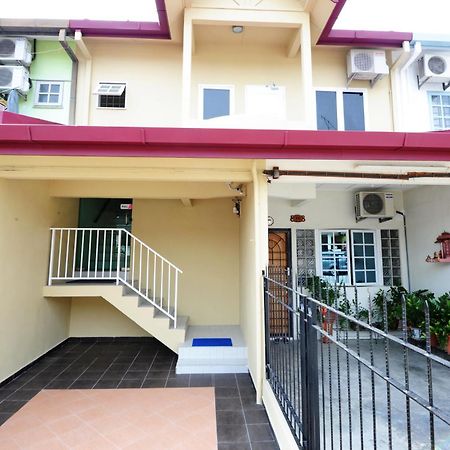 The One Vacation Home Malacca Exteriör bild