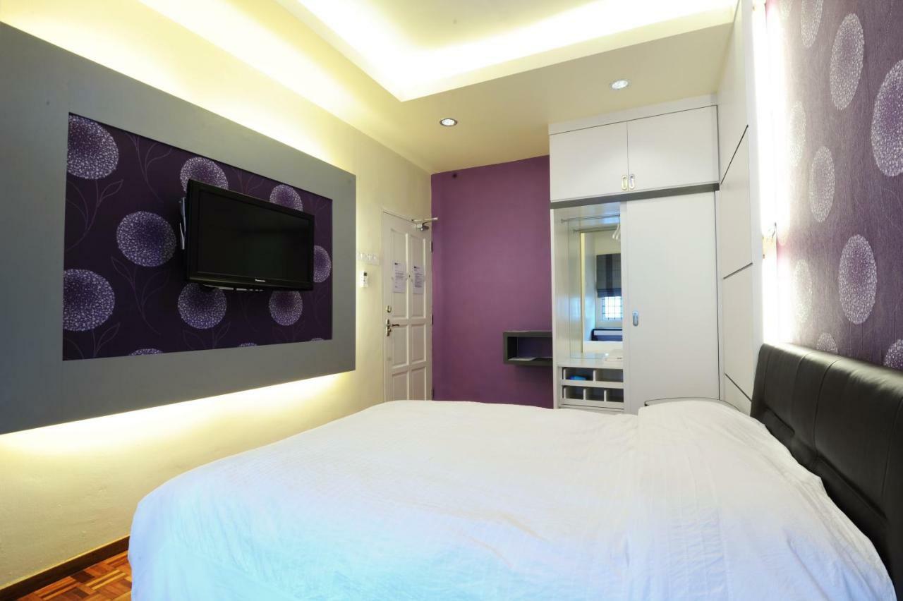 The One Vacation Home Malacca Exteriör bild